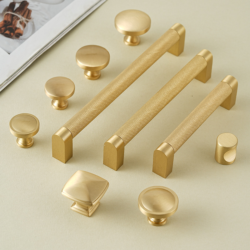 Furniture Hardware High End - Hochwertiger gerollter Messinggriff, leichter Luxus-Schranktürgriff im