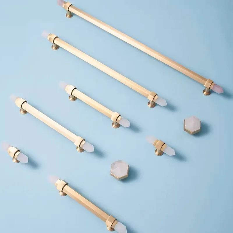 Natürlicher Kristall Sechsecki – Furniture Hardware High End Bewertung und Preis