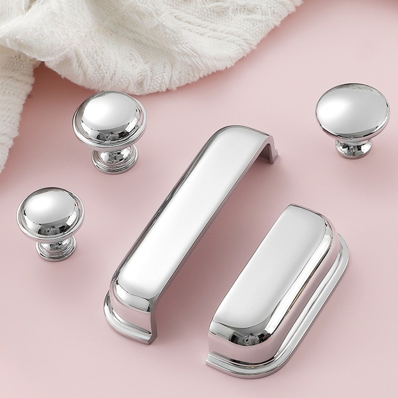 Moderne Möbelgriffe aus massiv – Furniture And Kitchen Hardware Fitting Bewertung und Preis