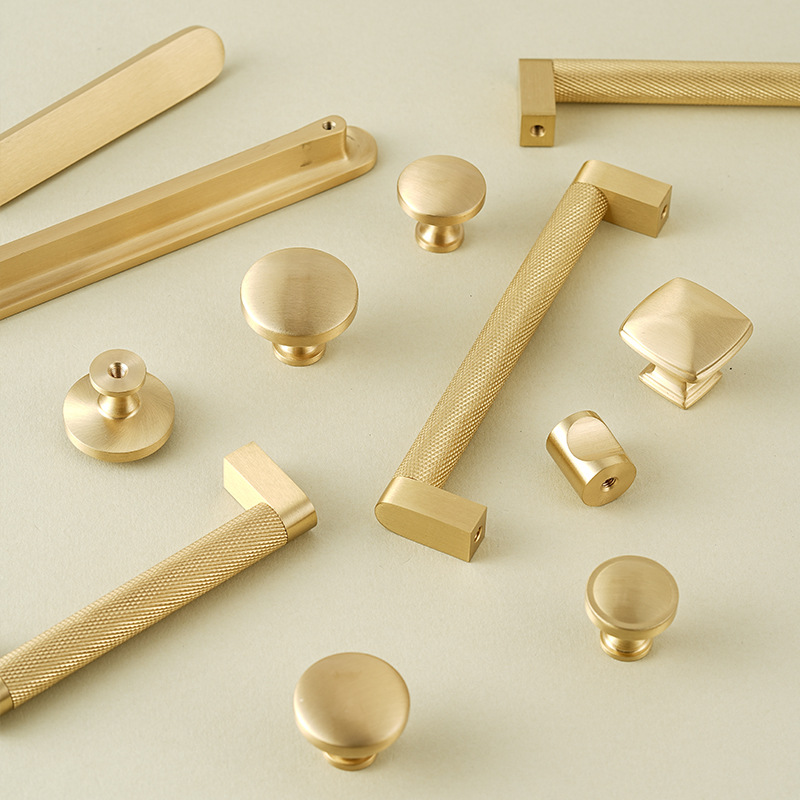 Hochwertiger gerollter Messing – Furniture Hardware High End Bewertung und Preis